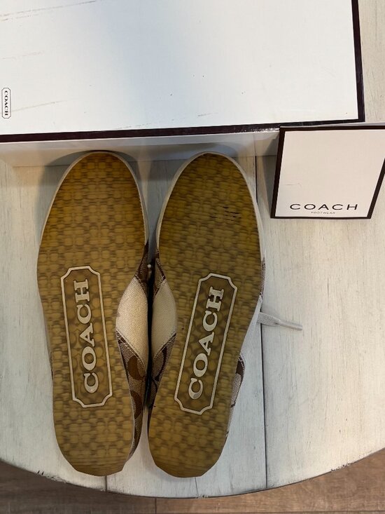 Coach Women's Melodie Signature C Low-top sneakers size 7.5. Like New!! - Picture 4 of 5